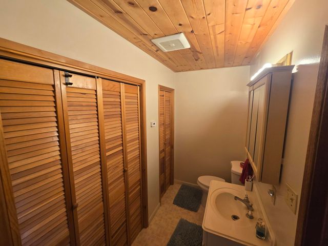 318 Riverside Drive, Klamath Falls, OR 97601