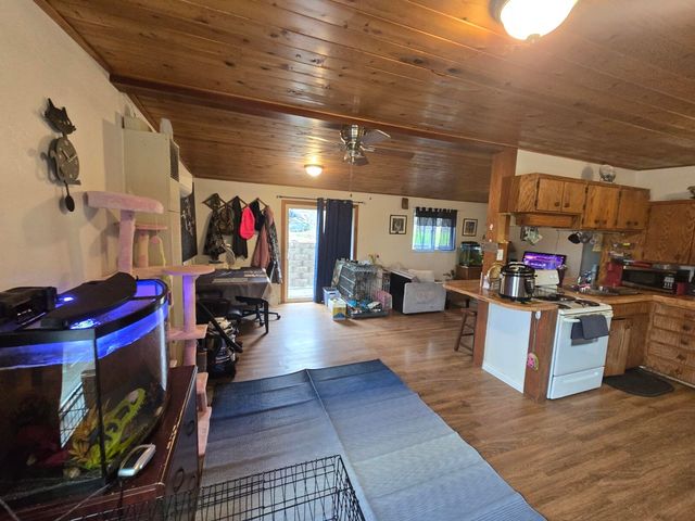 318 Riverside Drive, Klamath Falls, OR 97601