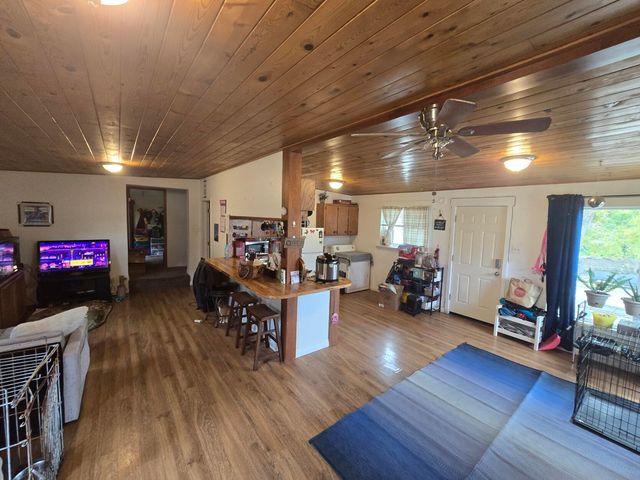 318 Riverside Drive, Klamath Falls, OR 97601