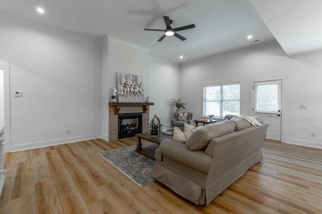 209 Willow Grove Court, Ringgold, GA 30736