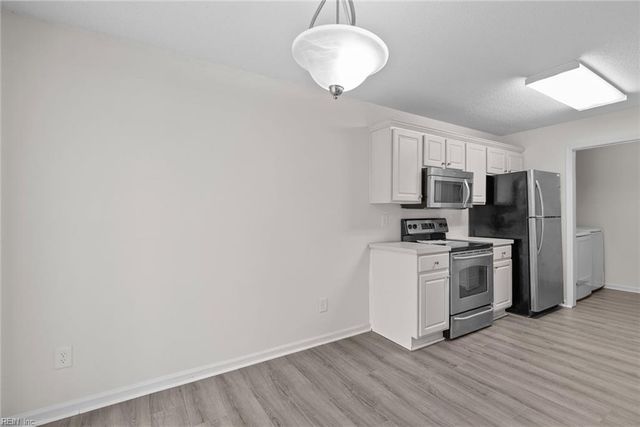 1705 Sawgrass LN, Portsmouth, VA 23703