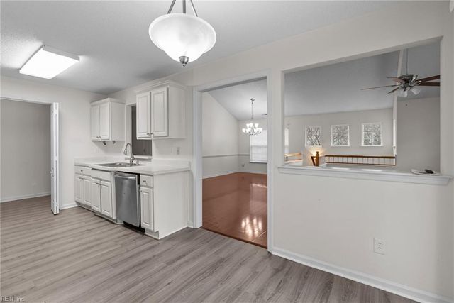 1705 Sawgrass LN, Portsmouth, VA 23703