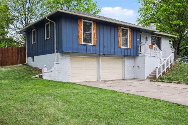 518 S Franklin Street, Raymore, MO 64083