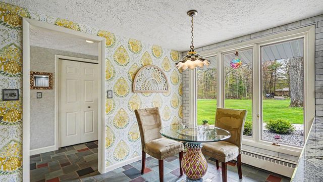 1607 E Putnam Drive, Midland, MI 48640