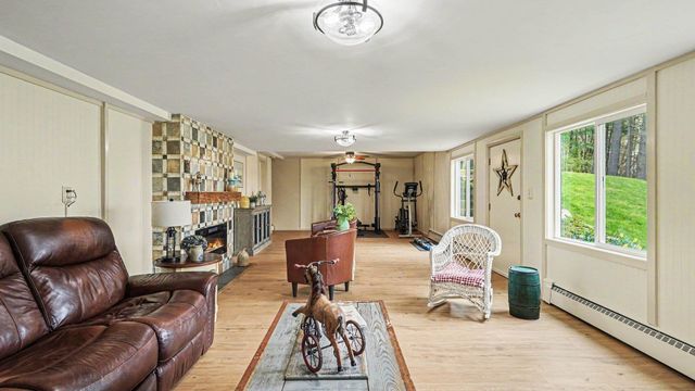 1607 E Putnam Drive, Midland, MI 48640