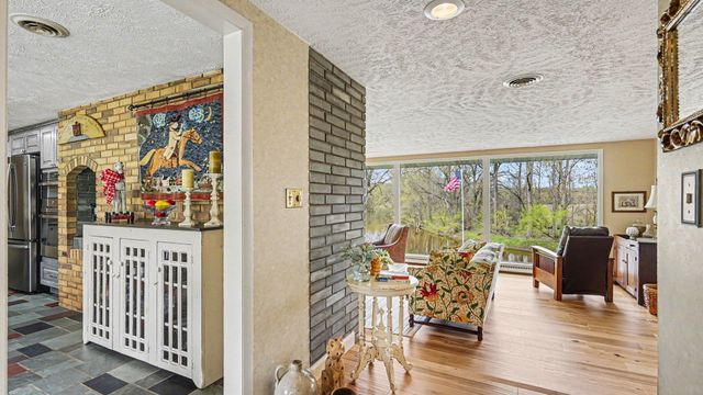 1607 E Putnam Drive, Midland, MI 48640