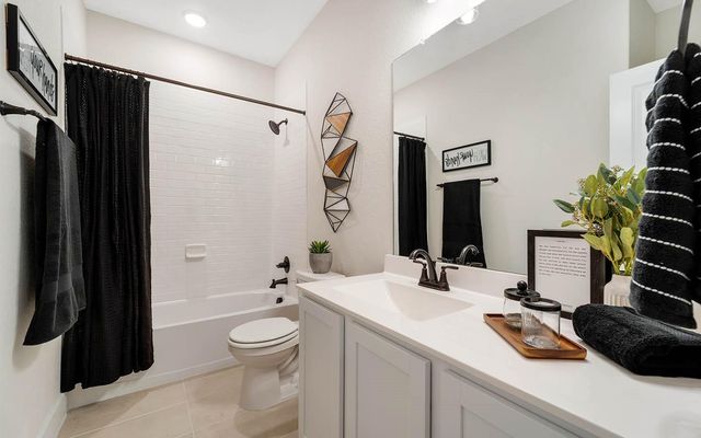806 Alaska Cedar Drive, Crosby, TX 77532