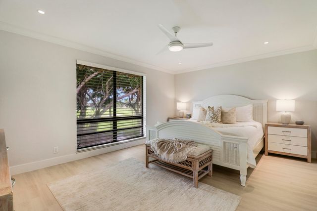 438 Brackenwood Lane S, Palm Beach Gardens, FL 33418