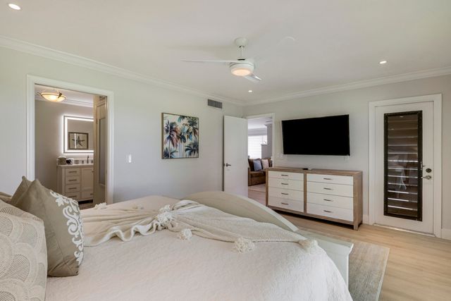 438 Brackenwood Lane S, Palm Beach Gardens, FL 33418