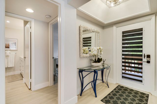 438 Brackenwood Lane S, Palm Beach Gardens, FL 33418