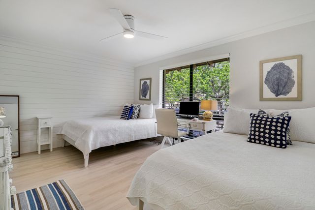 438 Brackenwood Lane S, Palm Beach Gardens, FL 33418