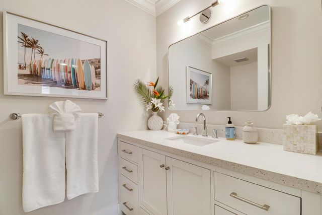 438 Brackenwood Lane S, Palm Beach Gardens, FL 33418