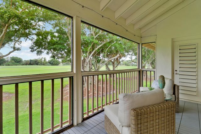 438 Brackenwood Lane S, Palm Beach Gardens, FL 33418