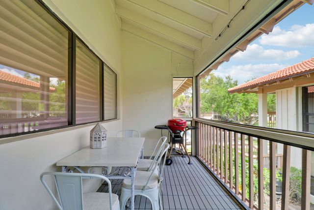 438 Brackenwood Lane S, Palm Beach Gardens, FL 33418