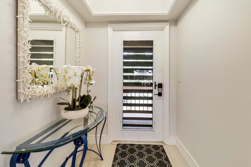 438 Brackenwood Lane S, Palm Beach Gardens, FL 33418