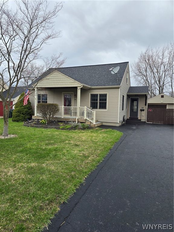 34 Middlesex Road, Lancaster, NY 14043