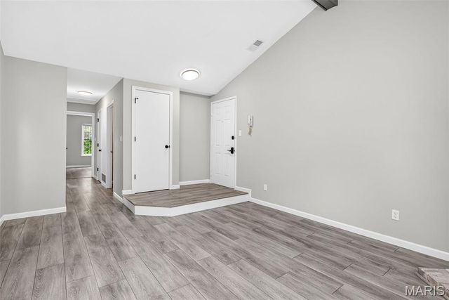 1034 Windstream Drive 14, St Peters, MO 63376