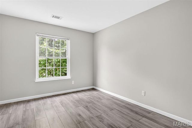 1034 Windstream Drive 14, St Peters, MO 63376