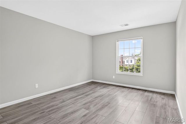 1034 Windstream Drive 14, St Peters, MO 63376