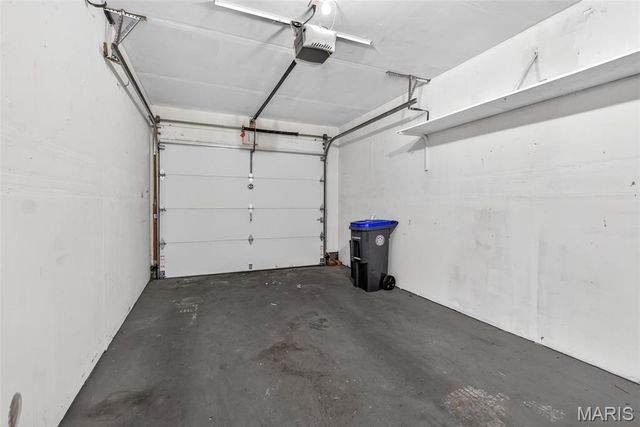 1034 Windstream Drive 14, St Peters, MO 63376