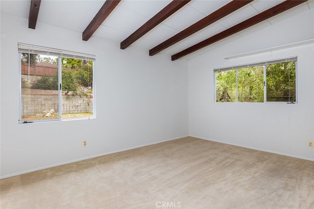 2325 Caracas Street, La Crescenta, CA 91214