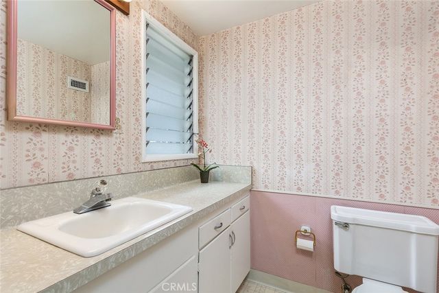 2325 Caracas Street, La Crescenta, CA 91214