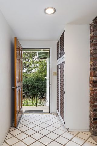 2325 Caracas Street, La Crescenta, CA 91214