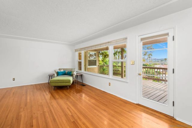 4413 Upland St, La Mesa, CA 91941