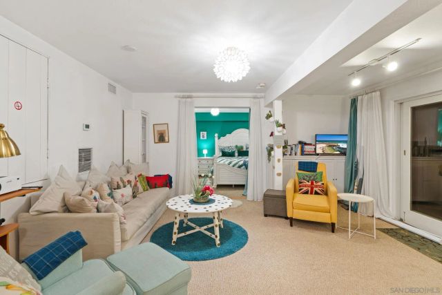 4413 Upland St, La Mesa, CA 91941