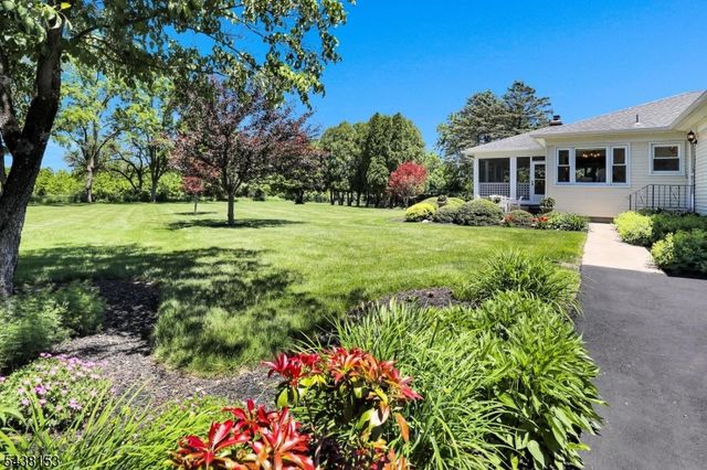 80 Juniper Way, Bernards Twp., NJ 07920