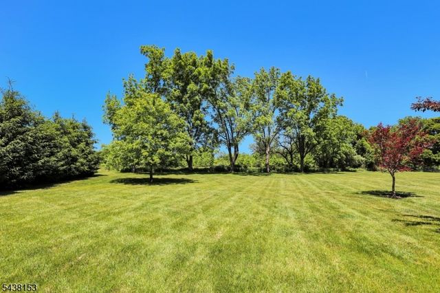 80 Juniper Way, Bernards Twp., NJ 07920
