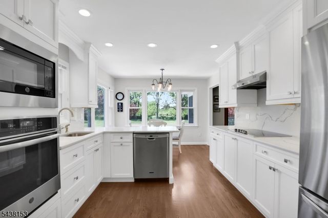 80 Juniper Way, Bernards Twp., NJ 07920