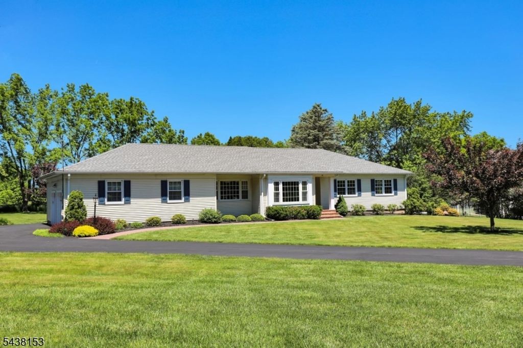 80 Juniper Way, Bernards Twp., NJ 07920
