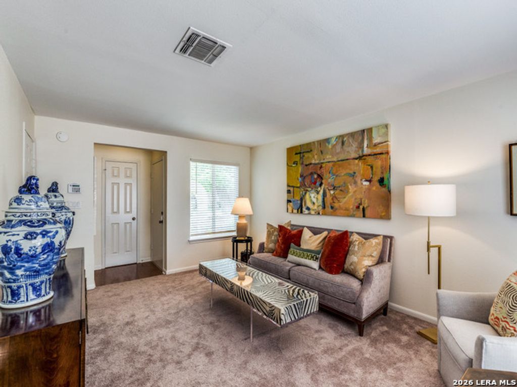 201 W Craig Pl Apt K, San Antonio, TX 78212