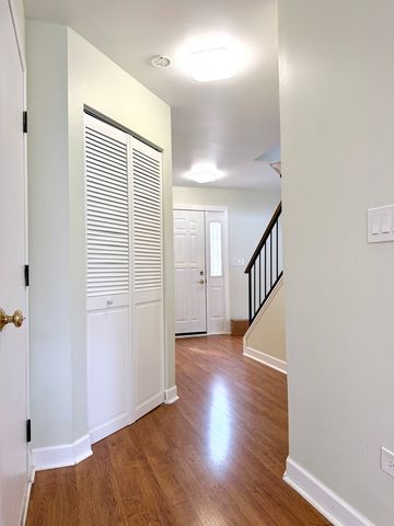 665 Lakewood Farms Drive, Bolingbrook, IL 60490