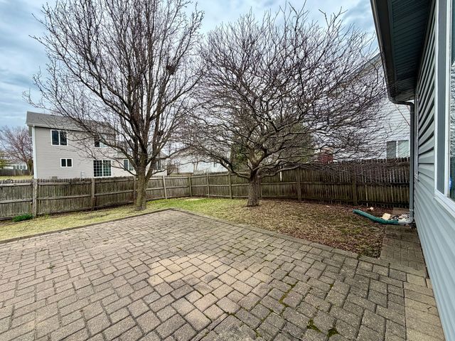 665 Lakewood Farms Drive, Bolingbrook, IL 60490