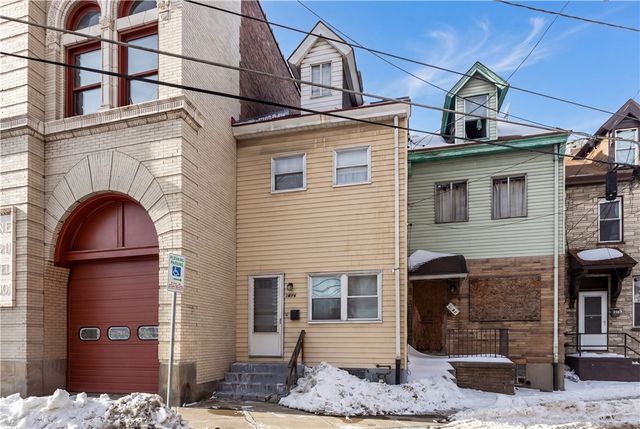 1804 Ley St, Troy Hill, PA 15212