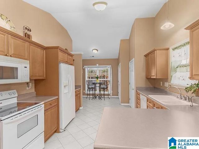 101 HAYESBURY LANE, Pelham, AL 35124
