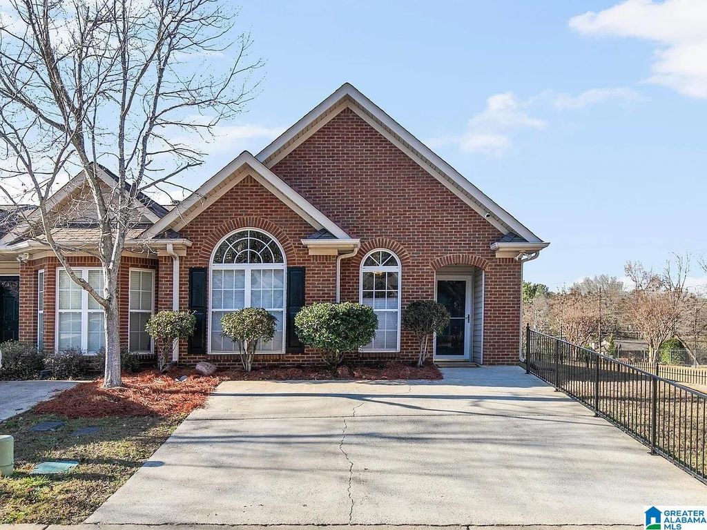 101 HAYESBURY LANE, Pelham, AL 35124