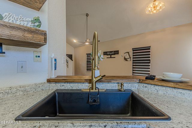 11769 ROYAL BANNER Lane, El Paso, TX 79936