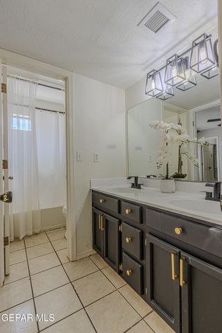 11769 ROYAL BANNER Lane, El Paso, TX 79936