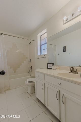 11769 ROYAL BANNER Lane, El Paso, TX 79936