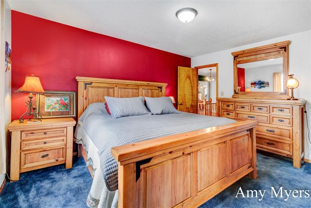 7367 S 108th Avenue, Rothbury, MI 49452