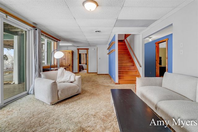 7367 S 108th Avenue, Rothbury, MI 49452