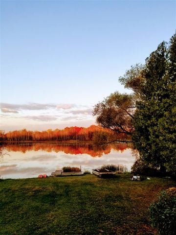 7367 S 108th Avenue, Rothbury, MI 49452