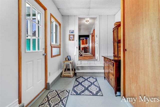 7367 S 108th Avenue, Rothbury, MI 49452