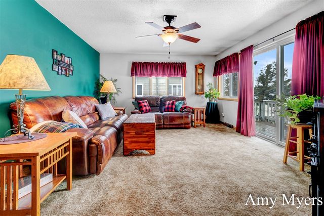 7367 S 108th Avenue, Rothbury, MI 49452