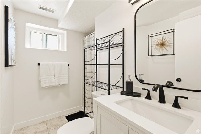 2042 N 630 W, Clinton, UT 84015