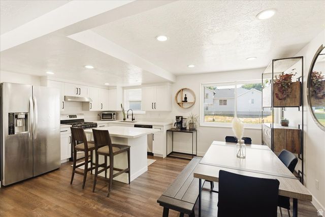 2042 N 630 W, Clinton, UT 84015