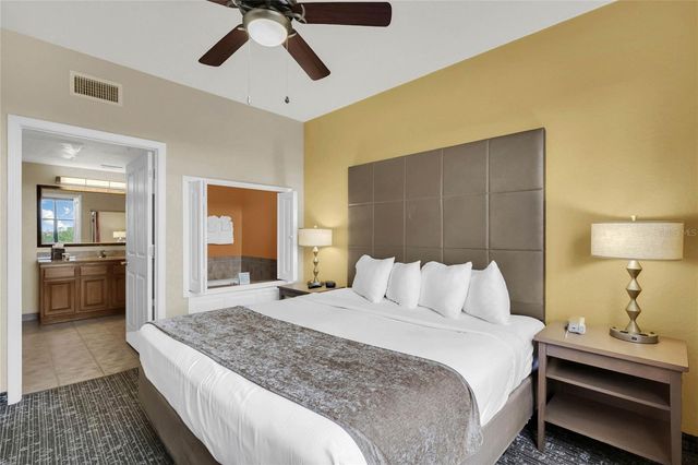 12527 FLORIDAYS RESORT DRIVE 511E, Orlando, FL 32821